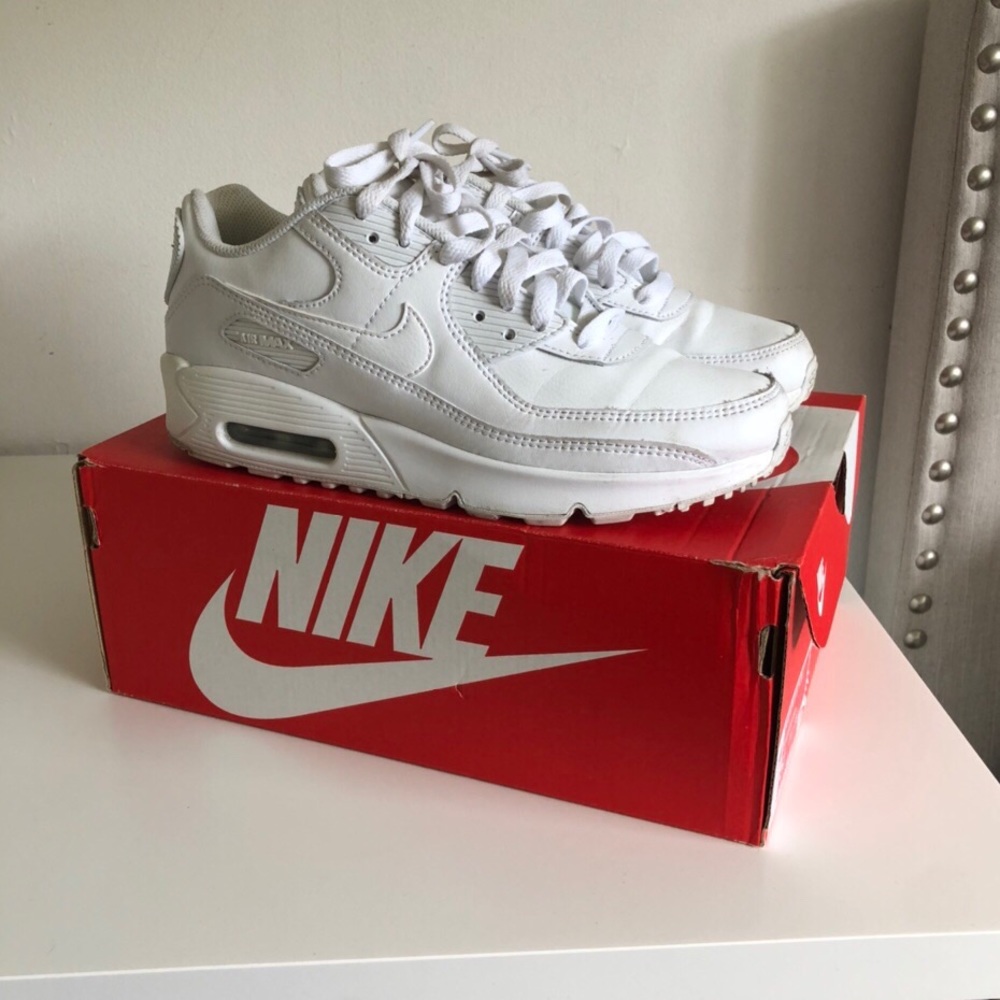 White Nike Airmax’s